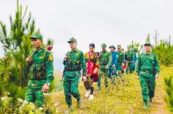 Vững vàng biên cương