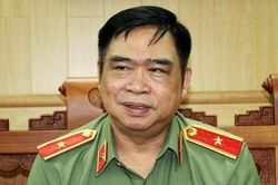 Thiếu tướng Đỗ Hữu Ca bị đình chỉ sinh hoạt Đảng