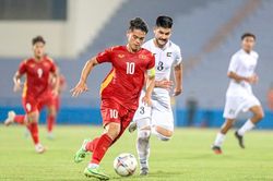 Kỳ vọng Khuất Văn Khang tại Uzbekistan