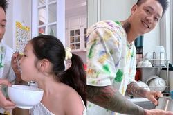Tuổi trung niên của Tuấn Hưng: Gác sự nghiệp lo cho gia đình, chấp nhận mang tiếng 'ăn bám' vợ