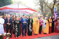 Lễ hội kỷ niệm 1983 năm khởi nghĩa Hai Bà Trưng