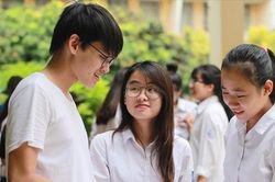Biến động điểm chuẩn lớp 10 vào các trường chuyên ở Hà Nội 5 năm trở lại đây