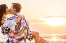 Tôi yêu một lúc hai chàng, giờ phải làm sao?