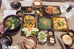 Cùng cơm niêu Nhà đỏ khám phá hương vị quê nhà