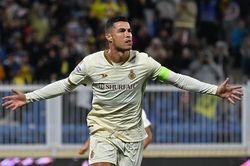 Ronaldo lập hat-trick trong 26 phút
