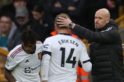 HLV Erik ten Hag giỏi thay người nhất châu Âu