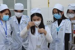 Bài 1: Loay hoay bài toán học phí