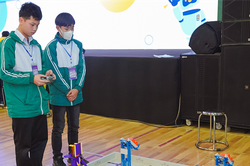 Hơn 150 đội thi đấu robot VEX IQ