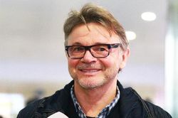 HLV Troussier: 'Tôi muốn vượt những giới hạn của ông Park Hang-seo'