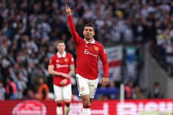 Video bàn thắng MU 2-0 Newcastle, chung kết cúp Liên đoàn Anh