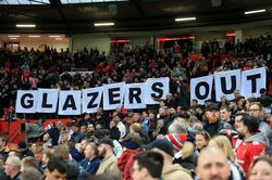 Man Utd bế tắc hay 'nở hoa'?