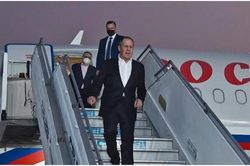 Sau 1 năm siết tình đồng minh, Ngoại trưởng Nga thăm Azerbaijan