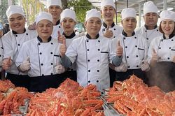 Cỗ cưới toàn cua hoàng đế, bào ngư ở Bắc Ninh khiến dân mạng trầm trồ