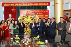 Lãnh đạo tỉnh chúc mừng Ngày Thầy thuốc Việt Nam