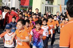 Sức khỏe học đường không thể thiếu vắng ở trường học Hạnh phúc