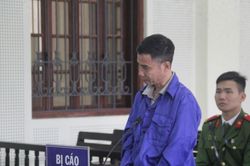 Ghen tuông, gã đàn ông dùng cuốc vét đánh người tại nhà thờ họ