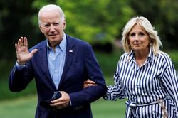 Đệ nhất phu nhân xác nhận ông Biden sẽ tái tranh cử tổng thống Mỹ năm 2024