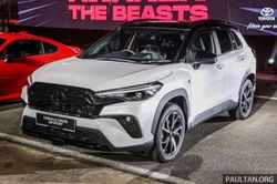 Toyota Corolla Cross GR Sport 2023 ra mắt với thiết kế khác biệt