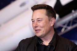 Elon Musk giành lại ngôi vị giàu nhất thế giới