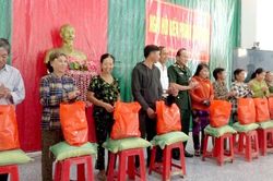 An Phú tổ chức 'Ngày hội Biên phòng toàn dân' năm 2023