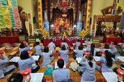 Hà Nội: Thanh thiếu niên Phật tử Quán Sứ tổ chức lễ Kỷ niệm ngày Đức Thế Tôn xuất gia