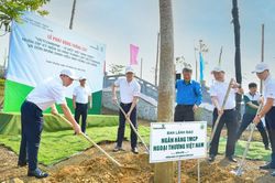 Phát động chương trình trồng 60 nghìn cây xanh 'Vietcombank – Vì một Việt Nam xanh'