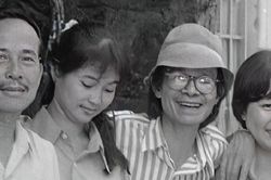 Ảnh hiếm Trịnh Công Sơn bên Đặng Thái Sơn, Lương Triều Vỹ