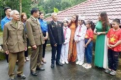 Về Hương Đô, nghe kể chuyện Trung tướng Đồng Sỹ Nguyên