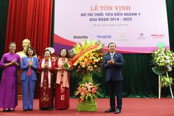 Tôn vinh 51 nữ trí thức tiêu biểu ngành y giai đoạn 2019-2022