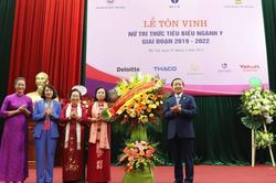 Tôn vinh 51 nữ trí thức tiêu biểu ngành y giai đoạn 2019 - 2022