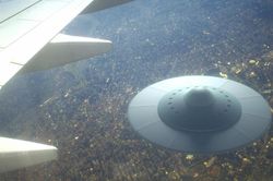 Vì sao chính phủ nhiều nước nhiều năm che đậy sự thật về UFO?