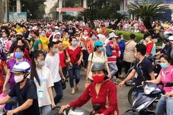 Ngậm ngùi công nhân nhận trợ cấp thôi việc phải đóng thuế