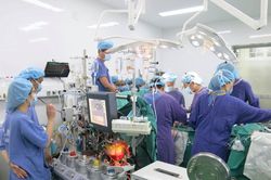Chính phủ ban hành nghị định gỡ khó cho việc mua sắm trang thiết bị y tế
