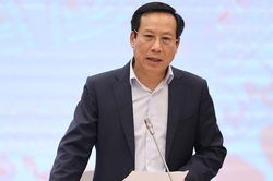 Thứ trưởng Bộ Y tế: Tập trung 'gỡ' vướng mắc để giải quyết khan hiếm vật tư, y tế