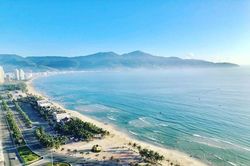 Bãi biển Mỹ Khê vào top 10 bãi biển đẹp nhất châu Á