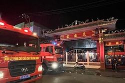 Bình Dương: Nhanh chóng dập tắt đám cháy tại miếu bà Thiên Hậu