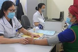 Luật Khám bệnh, chữa bệnh (sửa đổi) sẽ tháo gỡ khó khăn về vấn đề nhân lực ngành y tế