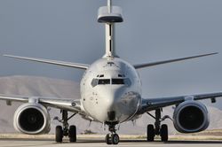 Máy bay AWACS E-7A Wedgetail giúp Không quân Mỹ nhìn rõ 'chân tơ kẽ tóc' đối phương