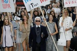 Khoảnh khắc sống còn trong sự nghiệp 'ông hoàng Chanel' Karl Lagerfeld