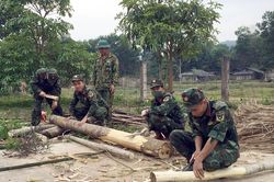 Bộ đội 'đi dân nhớ, ở dân thương'