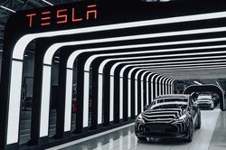 Doanh số Tesla sắp vượt Audi