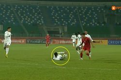 Cầu thủ Qatar ngã quá đẹp, U20 Việt Nam nhận quả 11m oan ức?