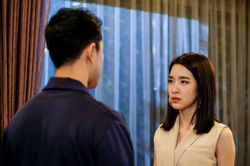 Ngược đời, chồng ngoại tình lại bắt vợ một lòng