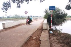 Huyện Phúc Thọ: Nhiều cây cầu hư hỏng, xuống cấp kêu cứu