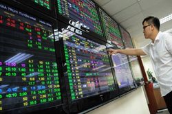 Cổ phiếu bất động sản 'nổi sóng', VN-Index tăng hơn 2 điểm
