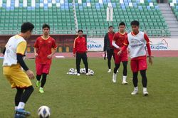 U20 Việt Nam chuẩn bị kỹ thể lực cho trận đấu quyết định với U20 Iran