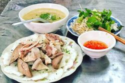 Bánh hỏi cháo lòng - sự kết hợp 'gây nghiện' nhất định phải thử khi đến Quy Nhơn