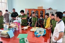 An Giang: Bắt 2 đối tượng trong vụ vận chuyển 18,6kg ma túy từ Campuchia về Việt Nam