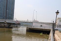Xử lý nghiêm tình trạng vứt rác và lấn chiếm hệ thống thoát nước