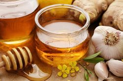 Ăn tỏi với mật ong lúc đói, sau một tuần bạn sẽ thấy điều bất ngờ này xảy ra